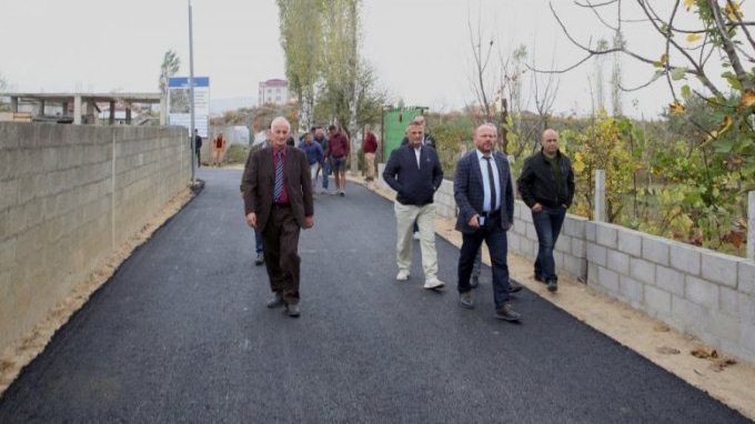Infrastruktura: Bashkia e Kamzes publikon investimet ne mbi 70 rruge Infrastruktura: Bashkia e Kamzes publikon investimet ne mbi 70 rruge