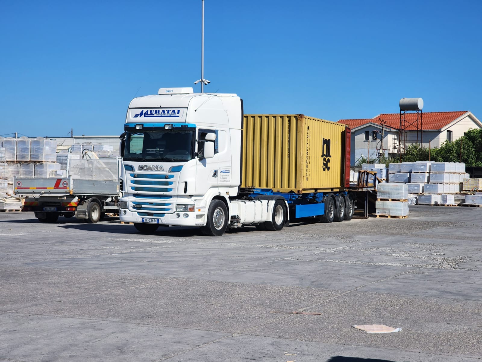 Kompani Transporti LTL dhe LCL