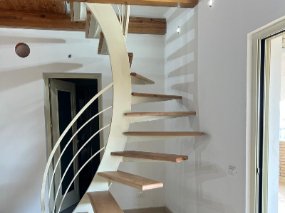 Shkalle spirale hekuri, sipas projektit Shkalle spirale hekuri, sipas projektit