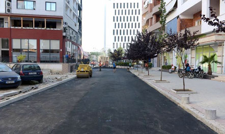 Investimet e Bashkise, rruge e re ne zonen e Astirit