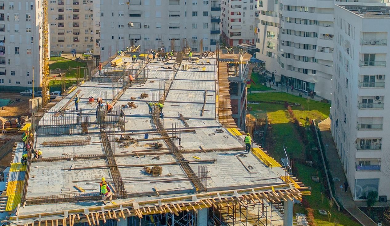BSH pret qe ekonomia do te pershpejtoje rritjen ne 3-mujorin e dyte, shkak volumet ne ndertim