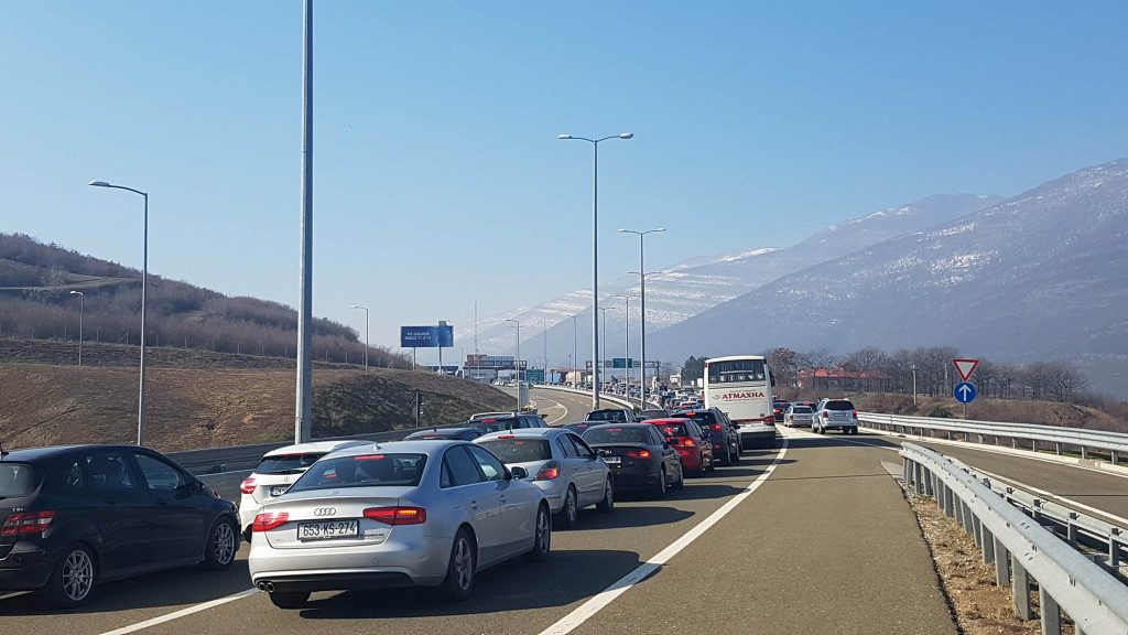 Protesta, radhe kilometrike ne Rrugen e Kombit