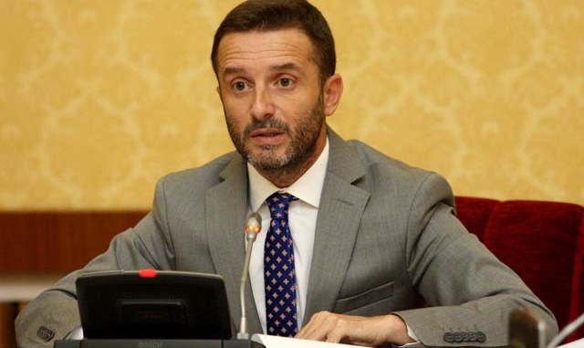 Paketa fiskale, negociata per taksen e gazit