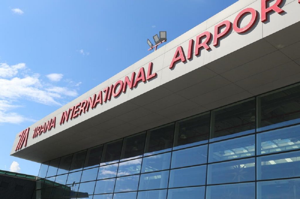 Aeroporti i Tiranës kryeson rajonin, 6 milionë pasagjerë në gjashtë muaj
