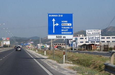 Aksi Kashar-Durres, 165 milione leke per sinjalistiken rrugore