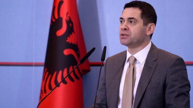 Heqja e TVSH-se, Ahmetaj refuzon kerkesen e fasoneve