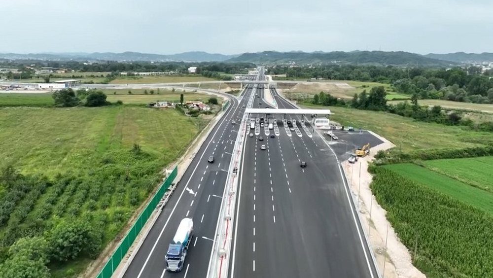 ARRSH hap 4 tendera në katër rajonet e vendit, mbi 666 mln lekë për sigurinë rrugore