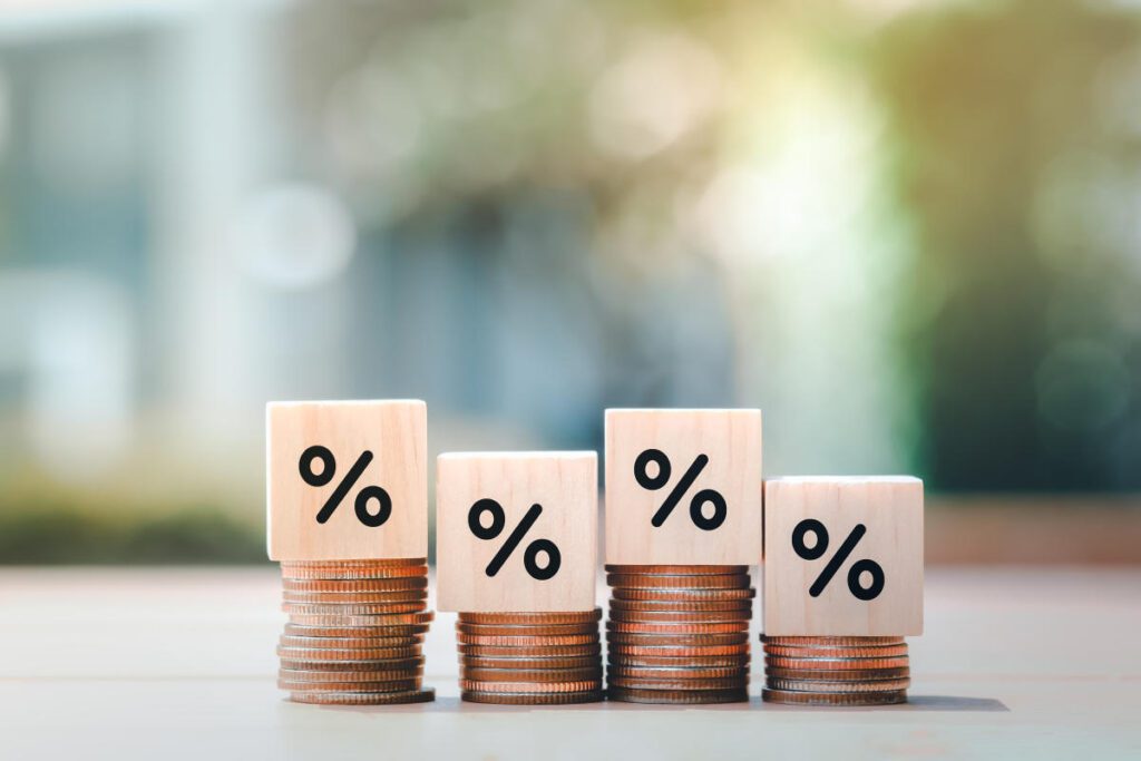 Banka e Shqipërisë ul sërish tavanin e interesit për kreditë e vogla, zbret në 51.37 për qind