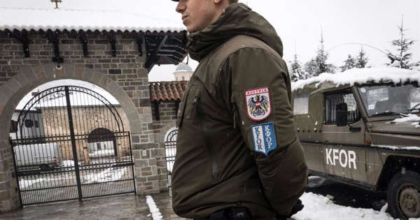 Barrikadat ne veri e Kosoves u hoqen nje dite me pare, dy pikat kufitare ende te mbyllura