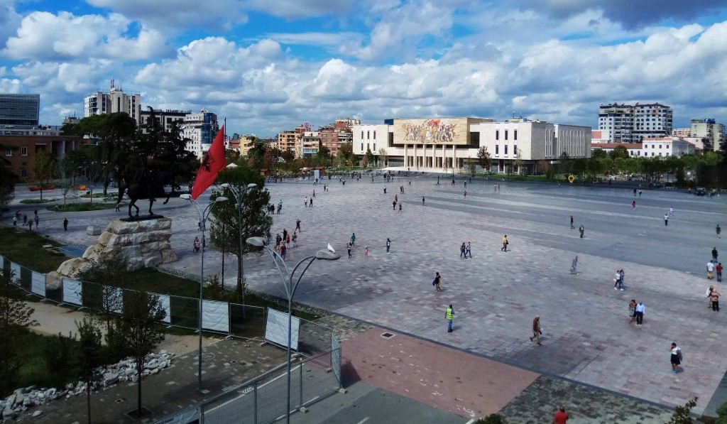 BERZH rrit parashikimin për Shqipërinë, ekonomia pritet të zgjerohet me 3.5 për qind në 2026