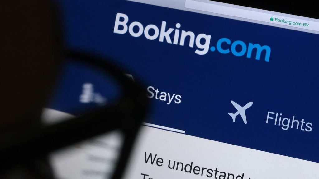Booking në lupën e Tatimeve, 100 tatimpagues realizuan 24.9 mln euro të ardhura në tre vite
