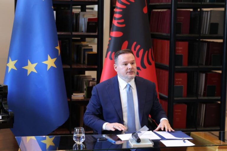 Demo: 65 mln euro për investime në bashki, 30 mln për emergjencat dhe transportin urban