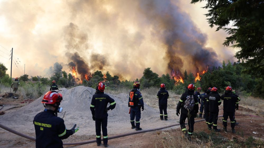 Europa nën pushtetin e flakëve: Të plagosur në Kroaci, evakuime masive në Greqi, Francë dhe Angli