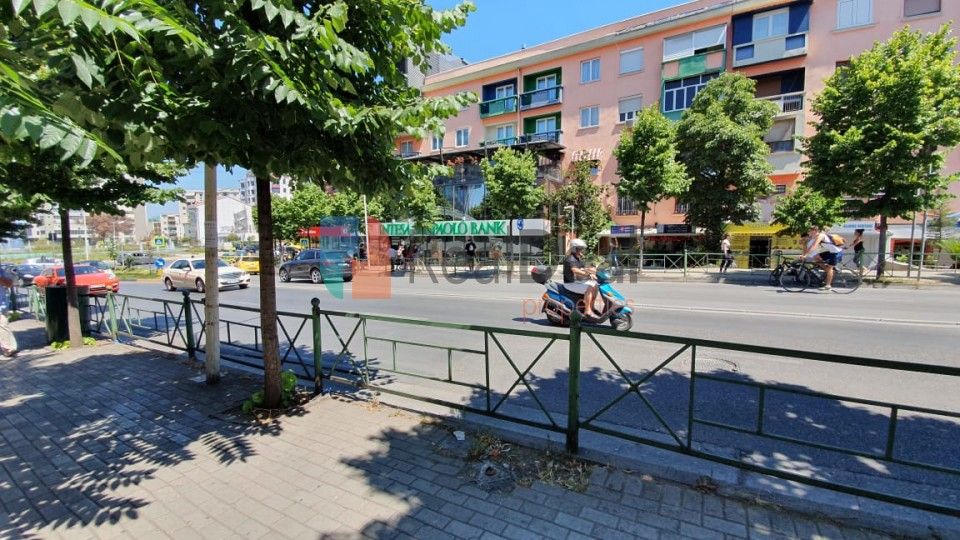 Mbyllet serish Rruga e Durresit/ Ja si kufizohet levizja gjate fundjaves