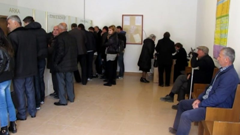 NÃ« radhe per hipoteken, bashkimi me legalizimet shton zvarritjet
