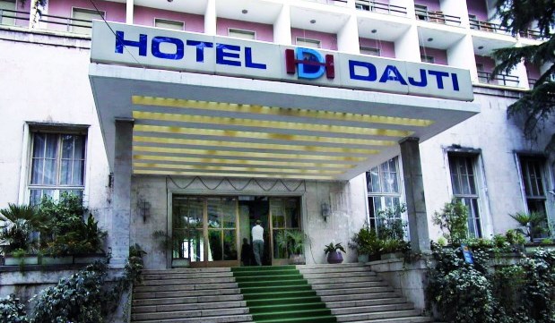 BSH sqaron procedurat per rikonstruksionin e ish-hotel Dajtit