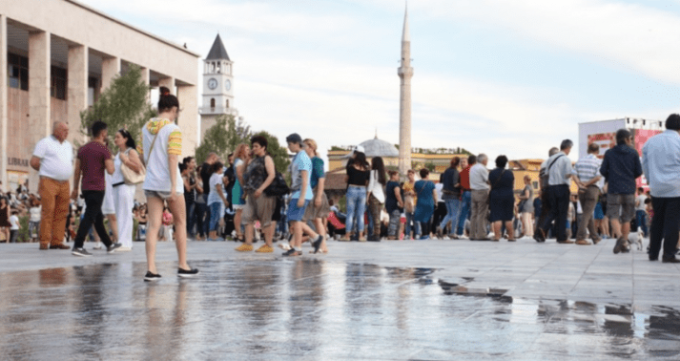 â€œGaraâ€ mes pagave dhe inflacionit, situata ne Shqiperi â€“ Ja kur perfitojme dhe kur humbasim