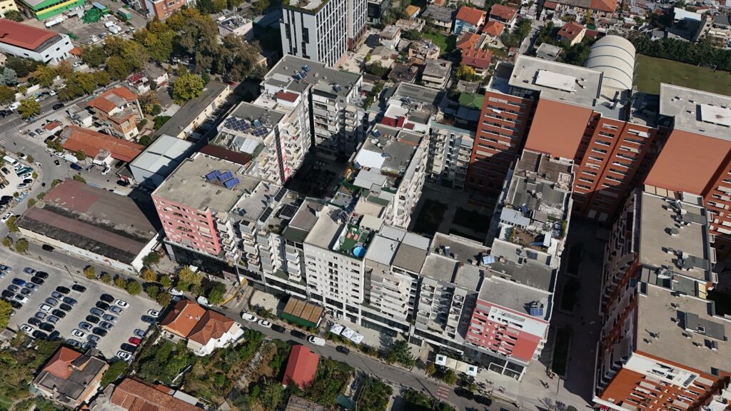 Kadastra: Hapat si të regjistroni pronësinë e shtëpive të ndërtuara para vitit 91