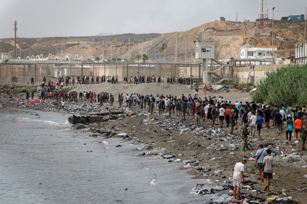 Kriza në Ceuta përçan BE: Italia pezullon Schengenin me Spanjën, Finlanda dhe Suedia e mbështesin