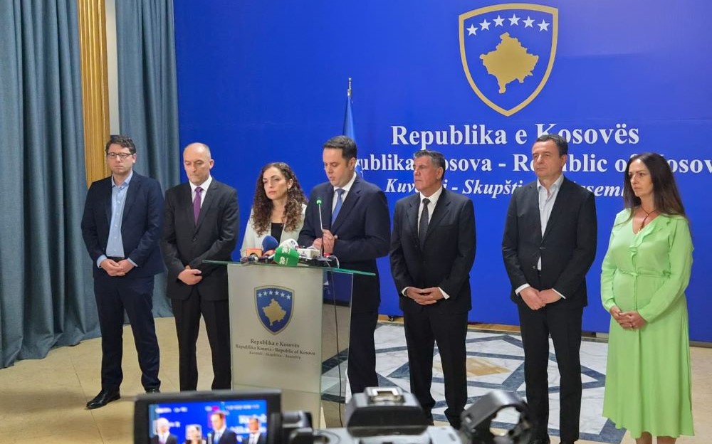 Kriza politike në Kosovë drejt zgjidhjes, VV dhe LDK bien dakord për Presidentin