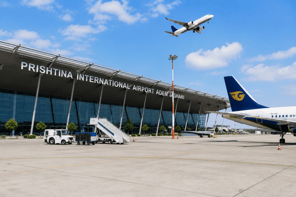 Mbi 3,200 fluturime gjatë korrikut në Kosovë, rritje prej 4.5 për qind krahasuar me 2025