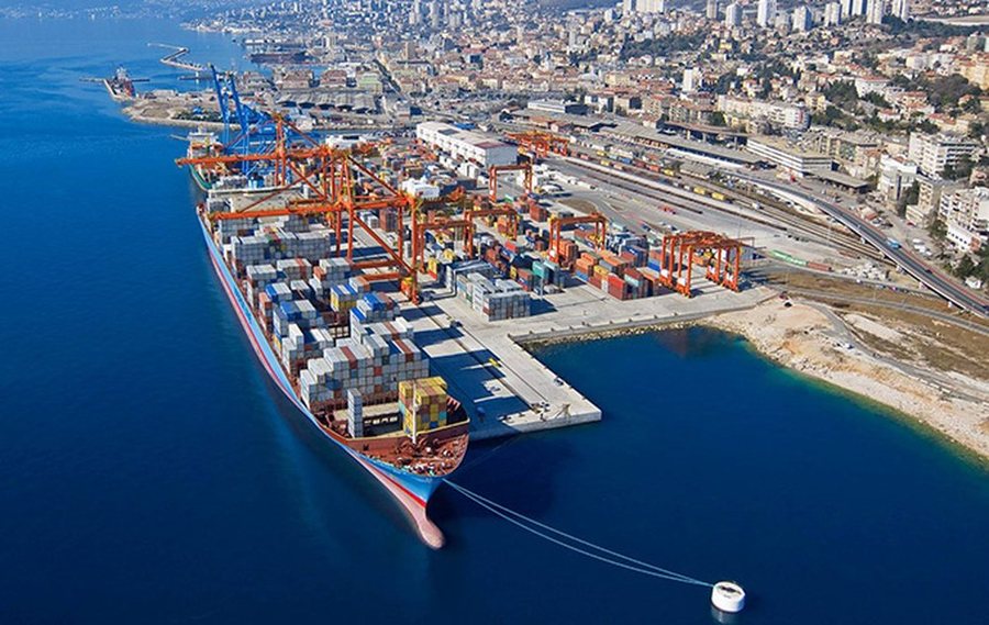 Më shumë eksporte/ Porti i Durrësit, 2.8 mln ton mallra të përpunuara në tetë muaj
