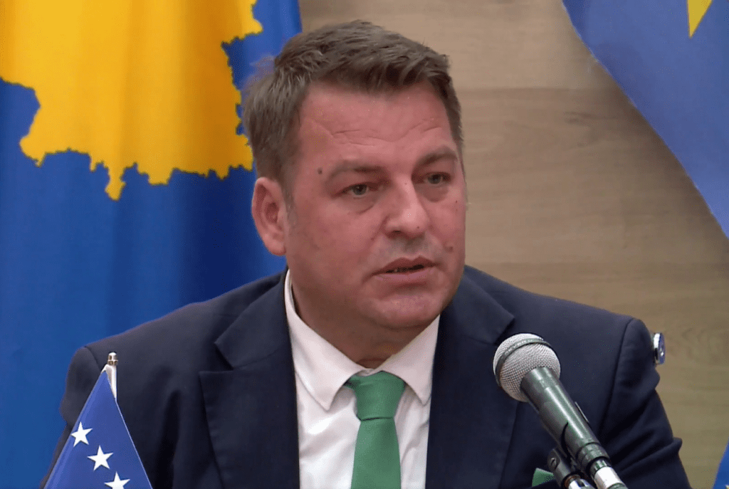 Ministri i Bujqësisë i Kosovës: Po rishikojmë barrierat administrative për tregtinë me Shqipërinë