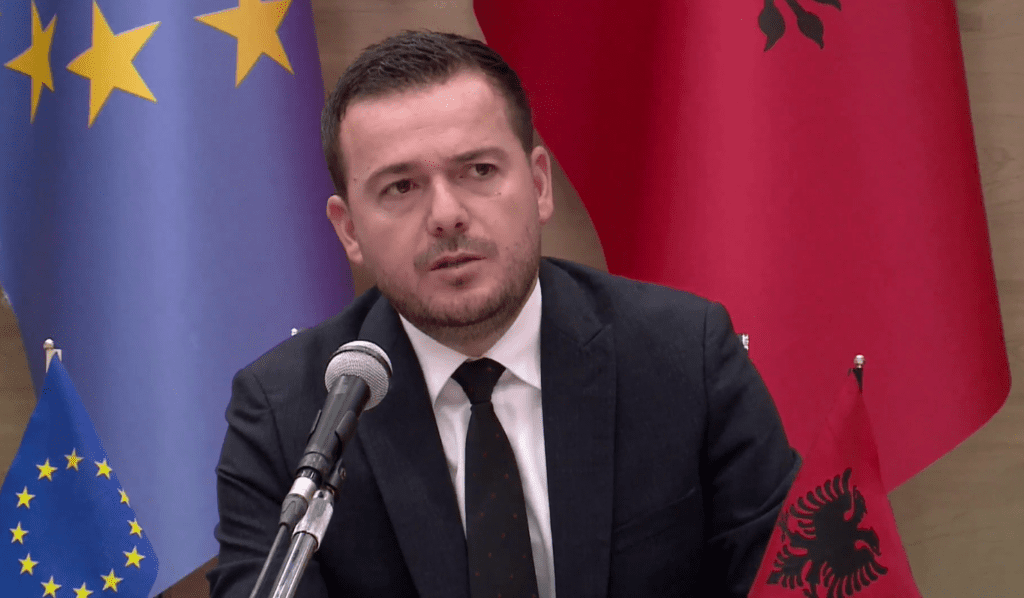 Ministri Salla: Shtyhet me 10 ditë afati i aplikimeve për subvencionet e fermerëve