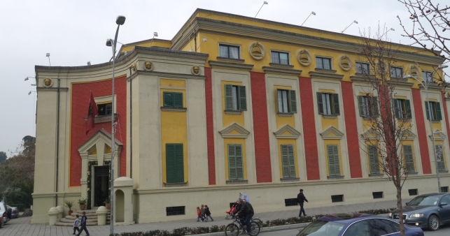 Strategjia e Zhvillimit Ekonomik 2020-2025, Ministria e Financave do te pajtoje konsulente