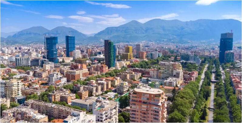 Në shtator nis heqja e kabllove ajrore, Fokusi në qendrat urbane dhe zonat turistike