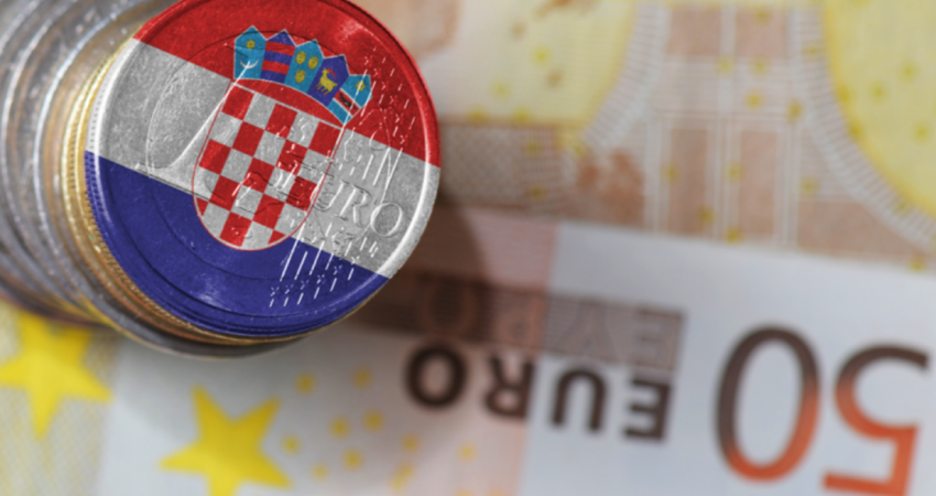 Paga mesatare arrin në 1552 euro në Kroaci