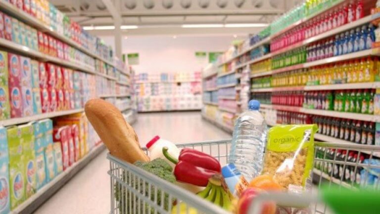 Paketa fiskale 2027: TVSH 6 për qind për ushqimet dhe 21 për qind për produktet e tjera