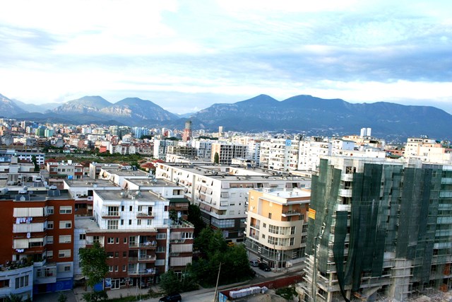 Pas shtrenjtimit te apartamenteve, rriten me 30 per qind edhe cmimet e qirave ne Tirane