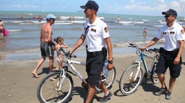 Sezoni turistik, 1 mije forca policie gjate vijes bregdetare