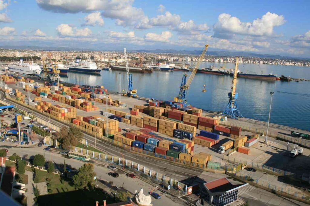 Performanca e Portit të Durrësit përkeqësohet në indeksin global të Bankës Botërore për 2025