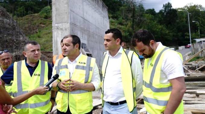 Prezantohen dy projekte infrastrukturore per Elbasanin! Akset e reja shmangin trafikun nga qyteti