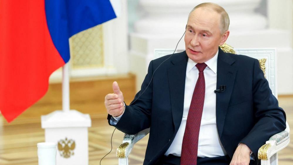 Rusia mbyll një pjesë të kufirit me Europën, bllokon 7 pika hyrëse me Bashkimin Europian