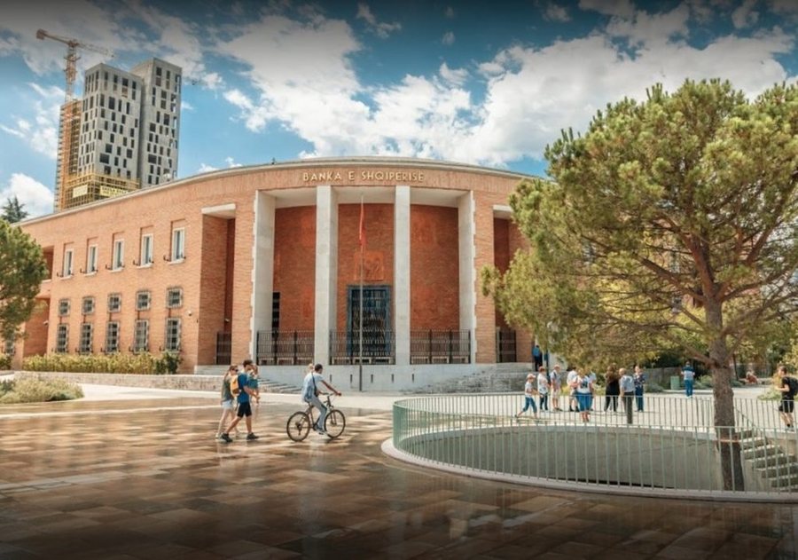 Sejko: Forcimi i lekut mbështetet nga turizmi, investimet dhe remitancat