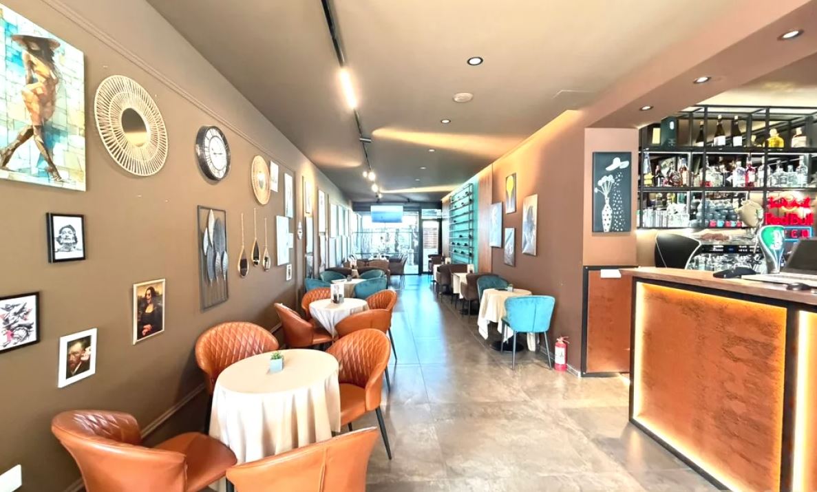 Shqipëria, rekord në Europë për peshën e bar-kafeneve në ekonomi, e treta në raport me popullsinë