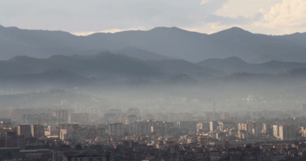 Shqipëria me vetëm 7 stacione për monitorimin e ajrit, por nuk funksionojnë nga mungesa e fondeve