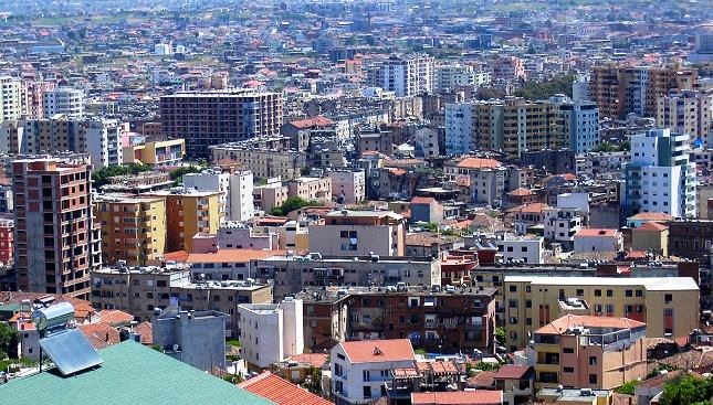 Taksa per banesat, ja sa do te jene pagesat per cdo kategori