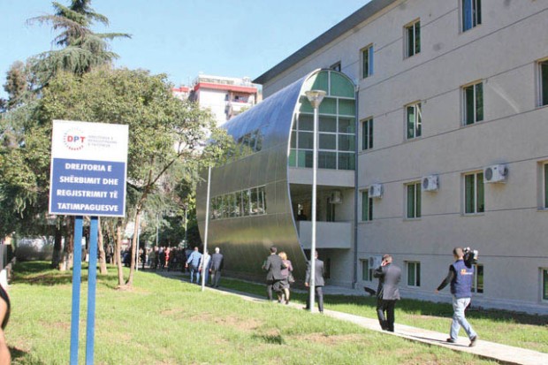 Cdo dite mbyllen 50 biznese ne Shqiperi