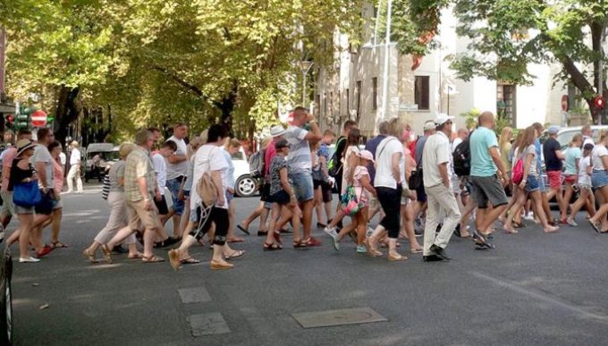 Nisin punimet ne Tirane-Durres- Turoperatoret te irrituar: Do te demtohet turizmi