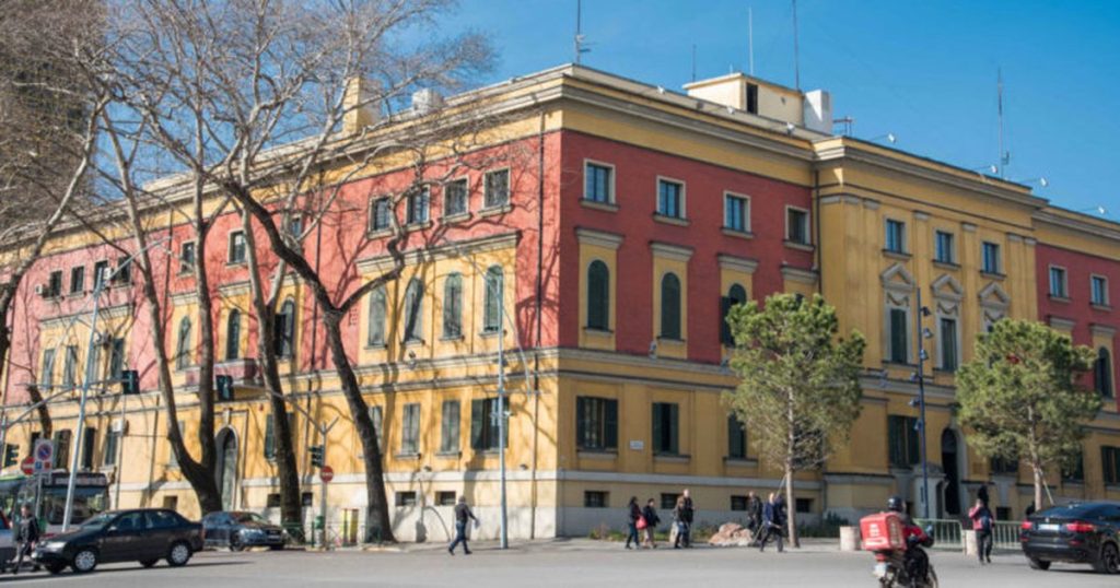 TVSH-ja nga rritja e çmimeve rrit të ardhurat, suficiti buxhetor arrin 51.4 miliardë lekë