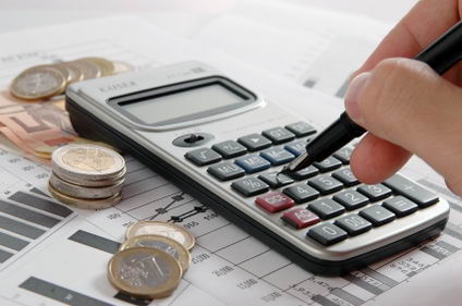Ushtria lë pas rrugët dhe ujësjellësit në financimet e buxhetit, 70 mln euro në 6-mujor