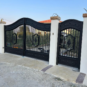 Porta hekuri dekorative per vila dhe shtepi Porta hekuri dekorative per vila dhe shtepi